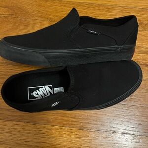 Women’s Vans Asher Slip-On Sneakers - New (without tags/box)
